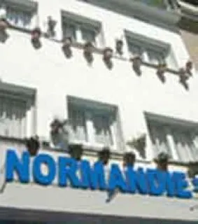 Central Normandie 酒店 *